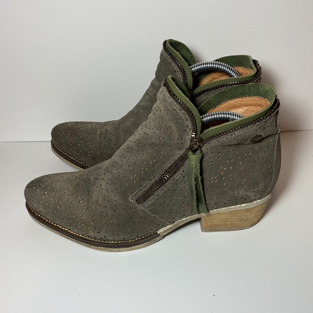 Coque Terra Zip Ankle Boots Bootie Anthropologie Olive Green Laser Cut Size 40 9
